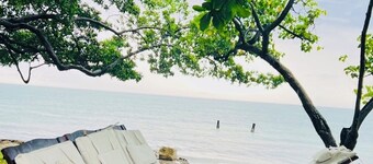 2 Bedroom Beach House at Bluefields Bay