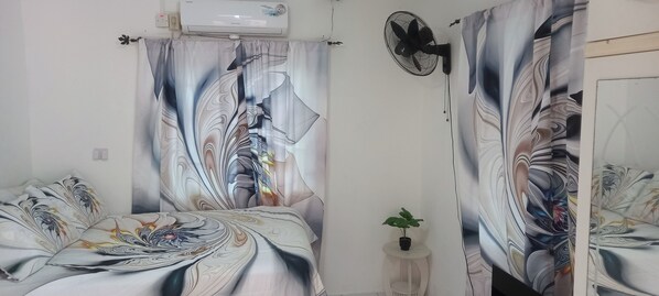 3 Schlafzimmer, Bügeleisen/Bügelbrett, WLAN, Bettwäsche