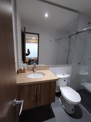 Elite Apartment, Berbilang Katil | Bilik Mandi | Pancuran mandi, tuala disediakan 