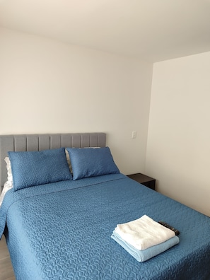 Departamento familiar, varias camas | 1 habitación, muebles diferentes, wifi gratis y ropa de cama