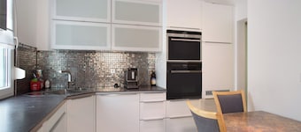 Apartamento vacacional "Thaicenter Bodensee 2" con vistas al lago, balcón y Wi-Fi