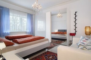 3 chambres, fer et planche à repasser, Wi-Fi gratuit, draps fournis