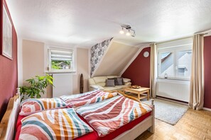 3 habitaciones, wifi gratis y ropa de cama 