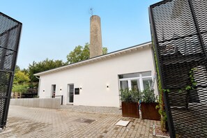 Exterior - Apartment with Garden & Charm: Stylish Living in the Historic Kesselhaus (Achern)