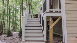 Property grounds - The best patio and firepit at The Cat's Lair in the woods!  Level 2 EV charger! (Egg Harbor)