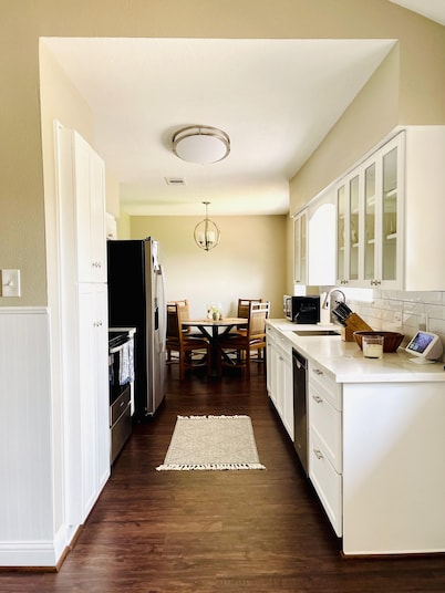 Modern Farmhouse in Deer Park