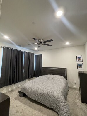 3 bedrooms, WiFi, bed sheets