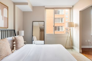 1 chambre, fer et planche Ă repasser, Wi-Fi, draps fournis