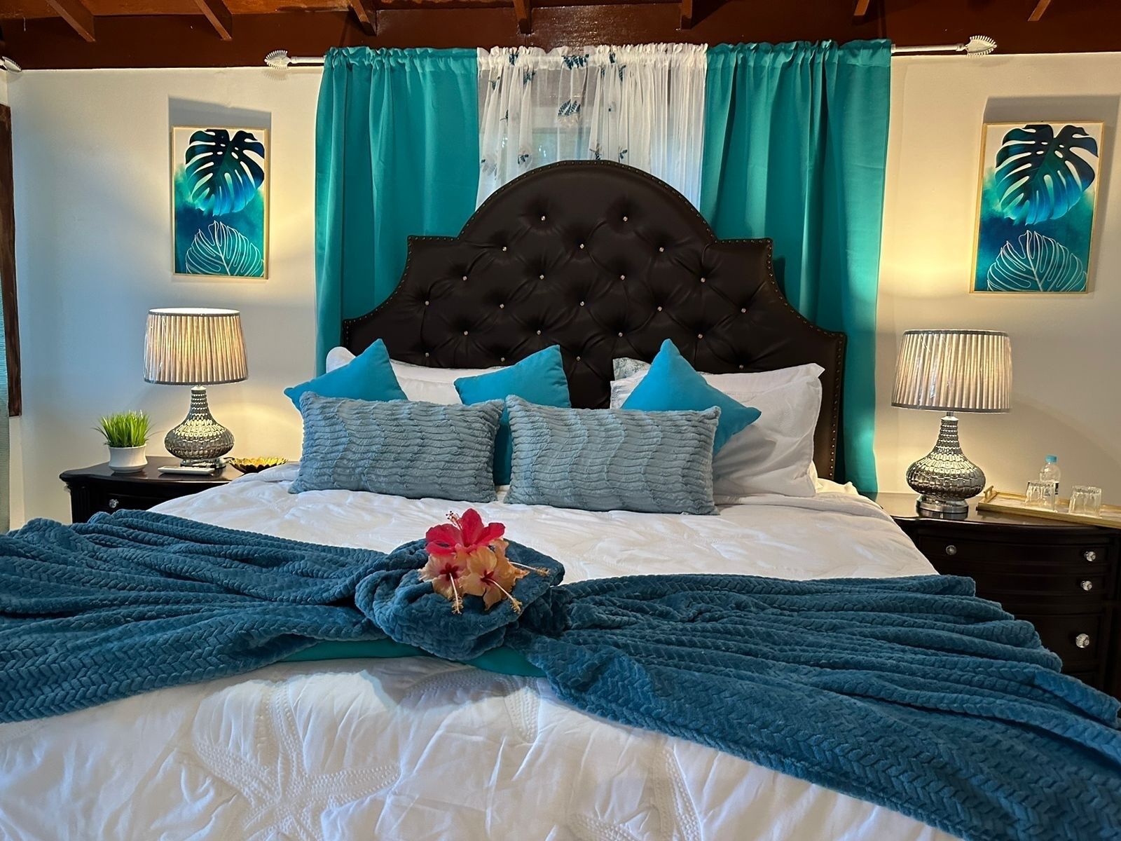 3 bedrooms, in-room safe, desk, iron/ironing board