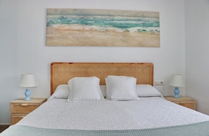 3 bedrooms, bed sheets