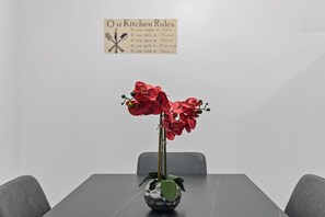 Dining - Convenient Modern COZY 4BA/2BR Hidden GEM (Milpitas)