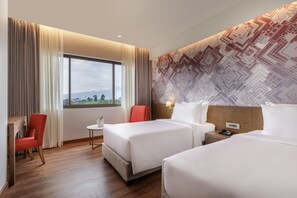 Hypo-allergenic bedding, minibar, in-room safe, laptop workspace - Dusit Princess Kathmandu (Kathmandu)