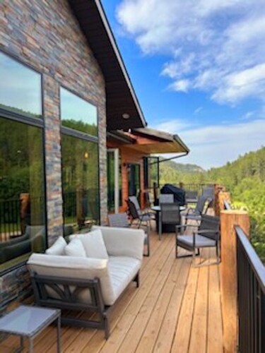 Higgins Hideaway close to downtown Spearfish