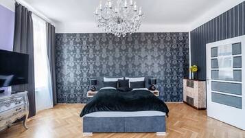 2 bedrooms, iron/ironing board, travel cot, free WiFi