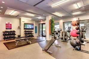 Fitness facility - Crystal City Apt – Walk to Metro & D.C. Access (Arlington)