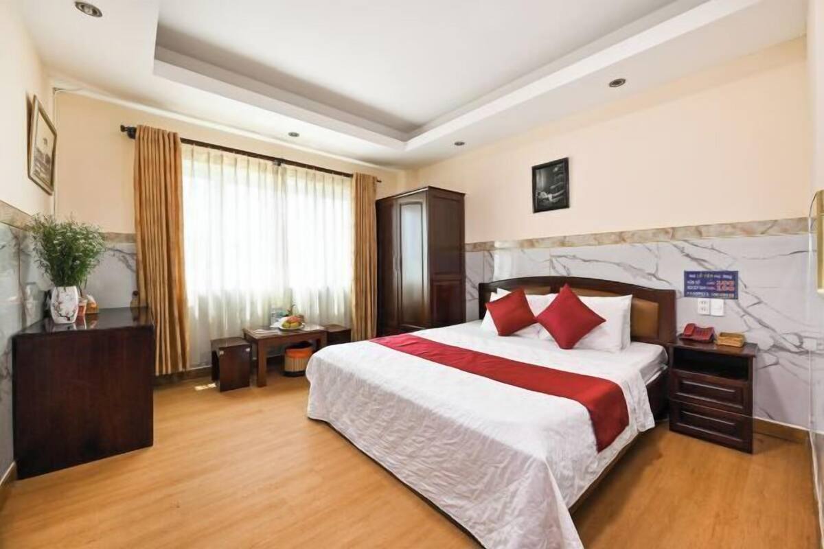 1 bedroom, desk, soundproofing, free WiFi