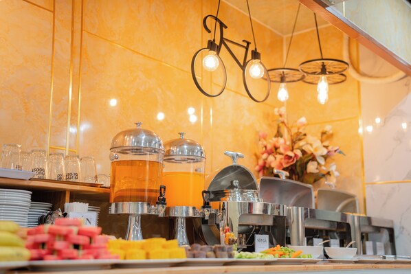 Tägliches inbegriffenes Frühstücksbuffet