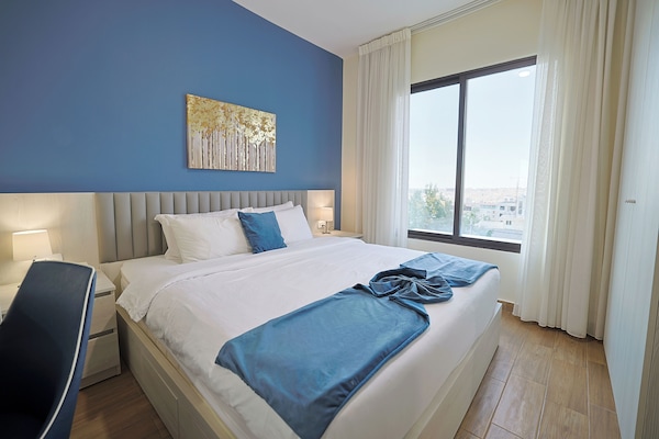 Classic Studio, 1 Bedroom | Egyptian cotton sheets, premium bedding, laptop workspace