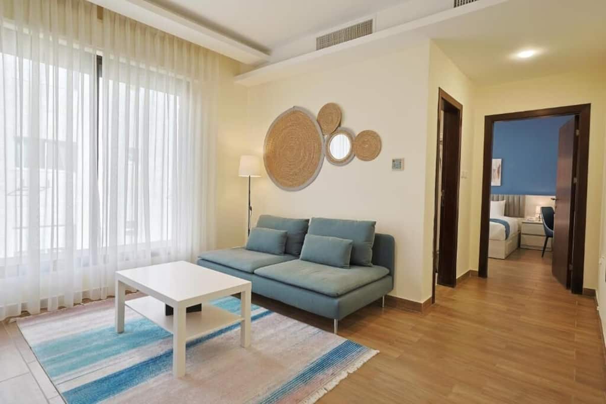 Living area | 55-inch Smart TV with digital channels, TV