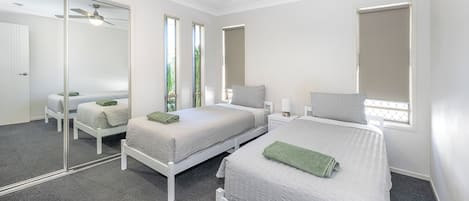 5 bedrooms, desk, iron/ironing board, free WiFi