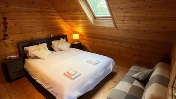 Perhemökki | 3 makuuhuonetta, pimennysverhot, silitysrauta/-lauta, ilmainen Wi-Fi