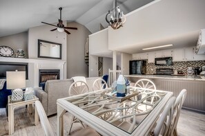 Interior - Family-Friendly Cumberland Terrace Condo at Kingston-3 Min Drive to Beach-$300 FREE Activities Daily (Myrtle Beach)