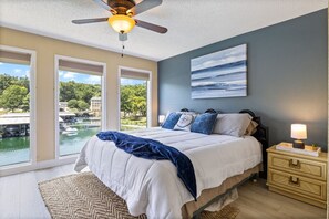 2 多间卧室、办公桌、免费 WiFi、床单