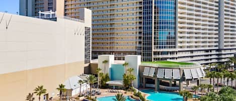 Et oppvarmet basseng