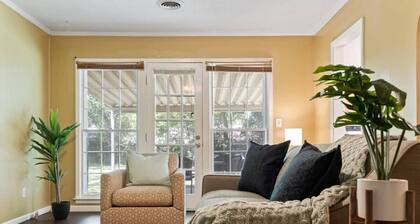 Firepit & Patio- Mins to Dining- The Vaughnique