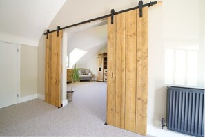 Interior - Contemporary Cottage & Garden in Dorset (Blandford Forum)