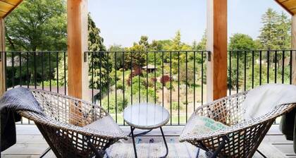 Contemporary Cottage & Garden in Dorset