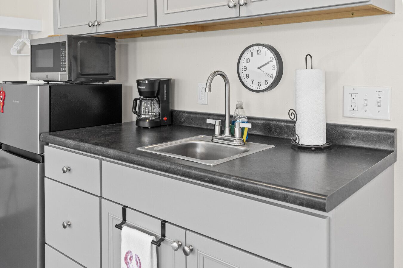 Microwave, coffee/tea maker, toaster, cookware/dishes/utensils