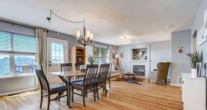 Whistler Hollow! Family Home, Bball Court, Firepit