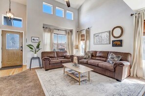 Televisión y chimenea 