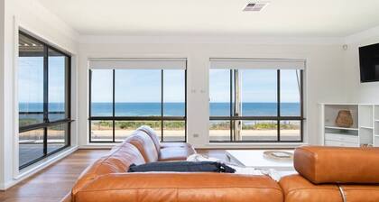 Beachfront Bliss- Aldinga Beach House - 5 BR