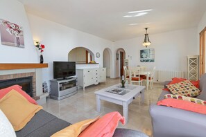 TV, fireplace, table tennis - Casa de Sueños - Benitachell, Costa Blanca (Benitachell)
