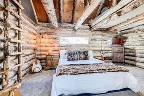 5 slaapkamers, een bureau, een strijkplank/strijkijzer, reisbedje