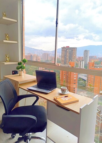 Hermoso Apartaestudio en el Poblado, Zona Exclusiva de Medellín