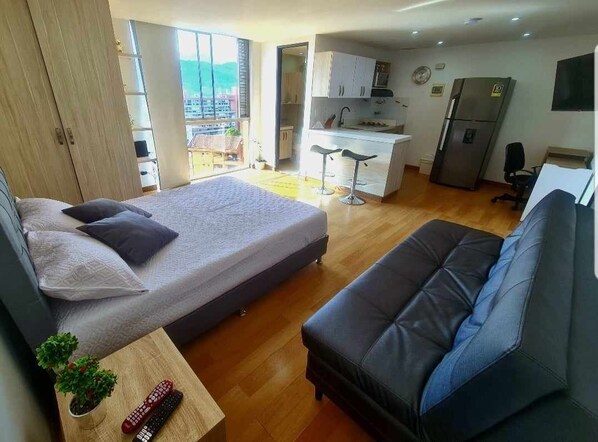 1 bedroom, iron/ironing board, WiFi, bed sheets