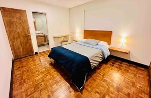 1 bedroom, desk, iron/ironing board, free WiFi - Private Room with Terrace in ALOHA Co- Living
 (Bogotá)