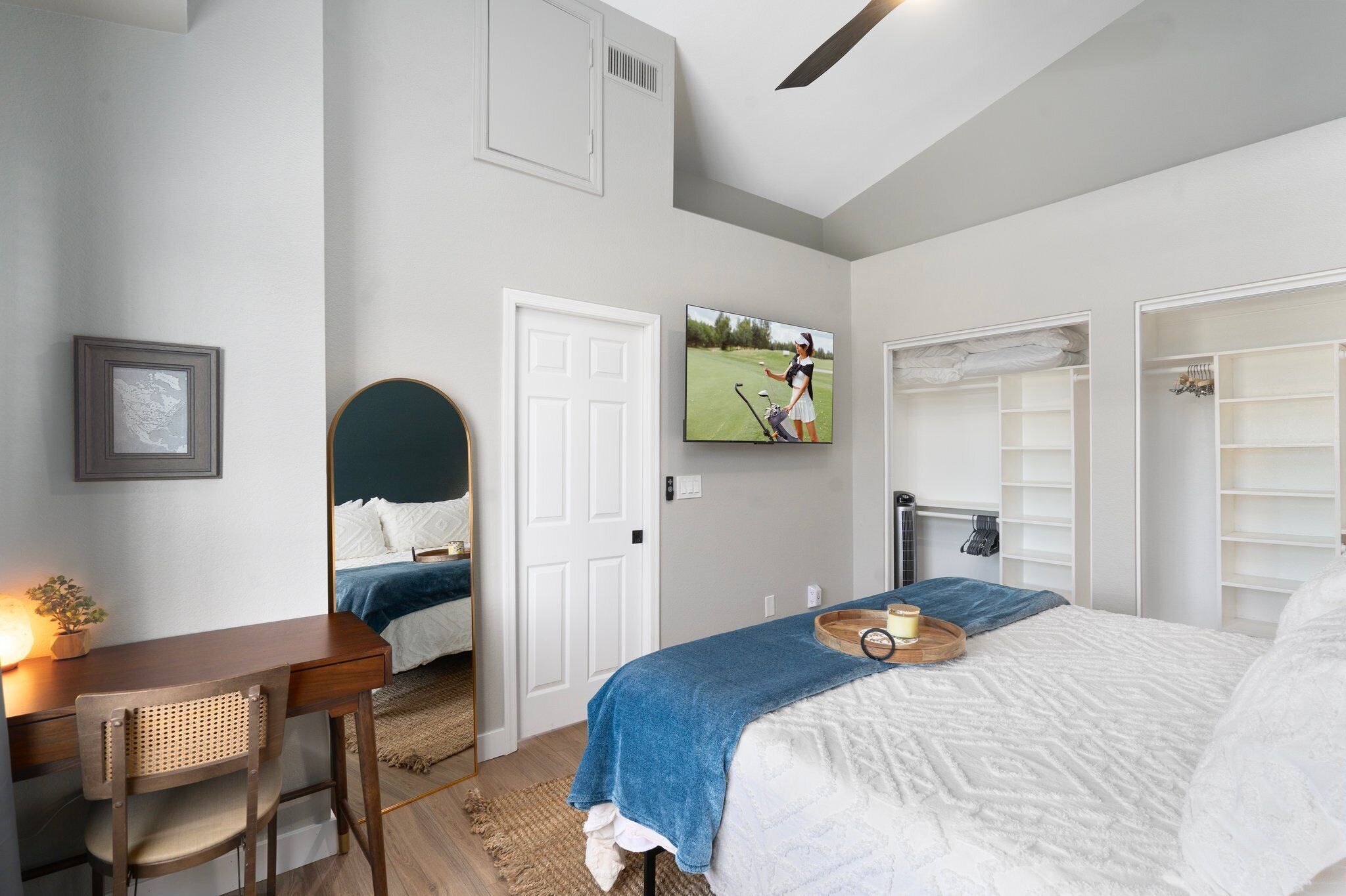 2 bedrooms, iron/ironing board, travel cot, WiFi