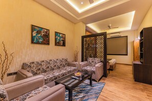 Living area - Hotel Prime Safari (Jaipur)