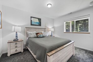 3 bedrooms, desk, free WiFi, bed sheets - Ocean Cove (Tillamook)