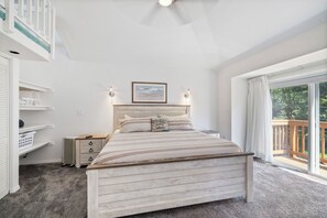 3 bedrooms, desk, free WiFi, bed sheets
