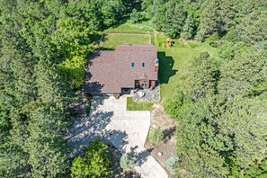 Exterior - Secluded & Spacious Cabin W/ a Spa and Garage (Sturgis)