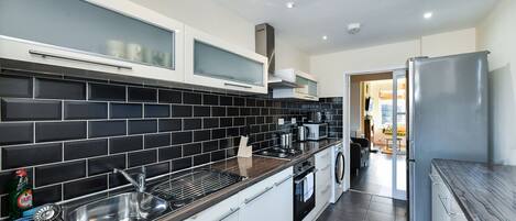 Kochgeschirr/Geschirr/Besteck