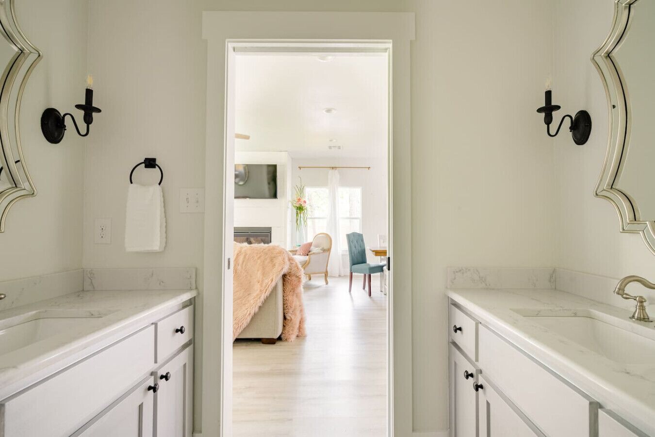 4 bedrooms, WiFi, bed sheets