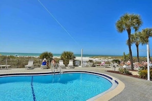 Pool - Amazing Ocean View, Pool @ Mad. Beach- John's Pass (Madeira Beach)