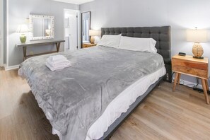 3 Schlafzimmer, Schreibtisch, Reisekinderbett, kostenloses WLAN
