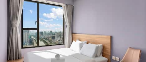 Apartemen Bisnis, 2 kamar tidur, balkon, pemandangan sungai | 1 kamar tidur, seprai premium, dan didekorasi berbeda-beda